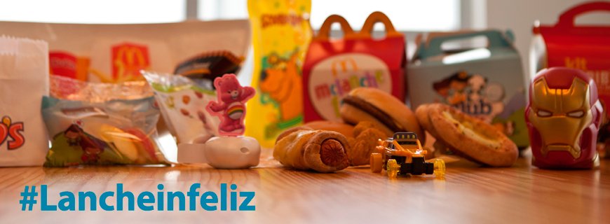 Imagem com vários tipos de lanches e brinquedos de marcas diferentes, está escrita uma Tag Lancheinfeliz.